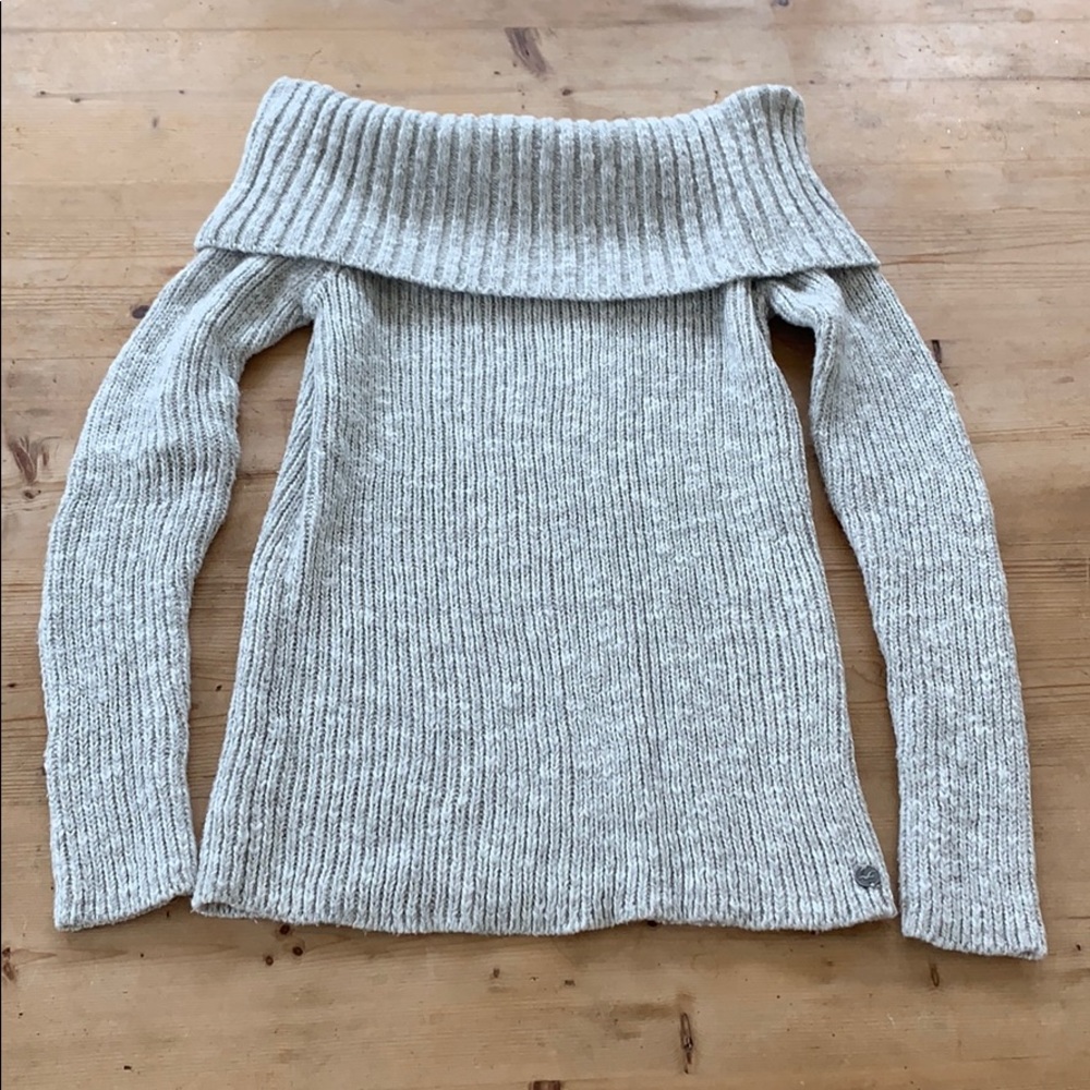 Hollister Off the shoulder Sweater